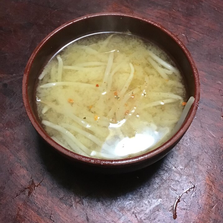 花山椒入りモヤシの味噌汁 レシピ 作り方 By とりあえず乾杯 楽天レシピ 花山椒入りモヤシの味噌汁 レシピ 作り方 By とりあえず乾杯 楽天レシピ